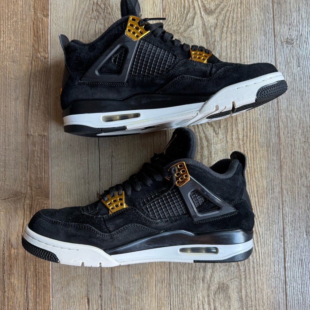 Jordan retro 4 royalty men’s 10